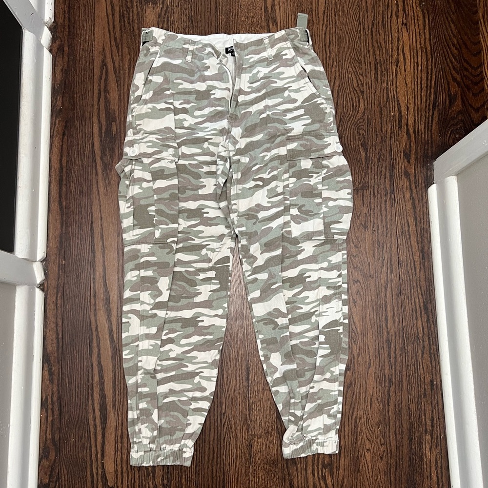Fashion Nova Camo Jogger Pants